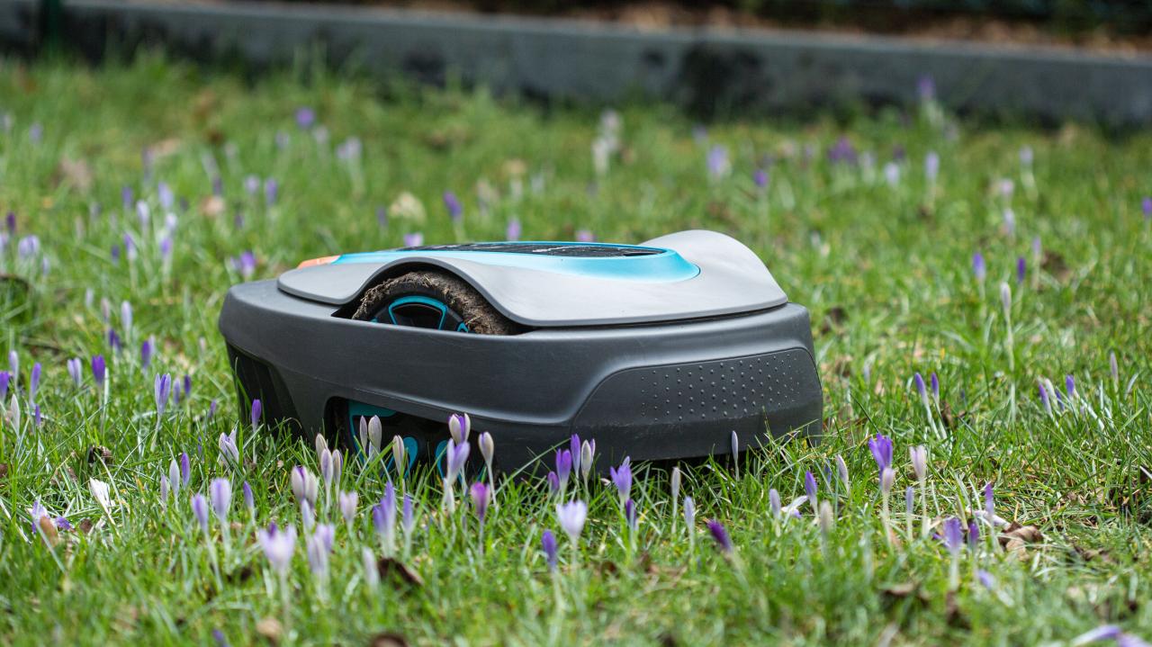 Gardena Sileno City review: Quiet robotic mower for city gardens